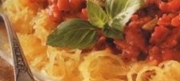 Спагетти из тыквы с томатным соусом