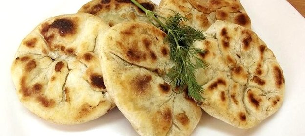 Адыгейские лепешки с зеленью