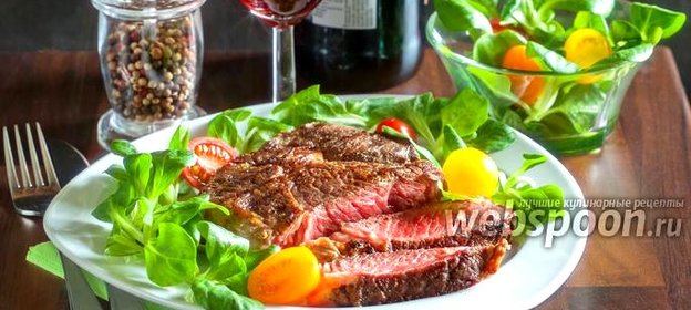 Стейк из говядины на сковороде
