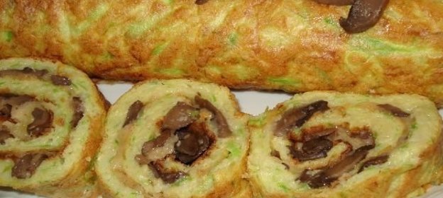 Суп из фасоли с лапшой и кофейными зернами