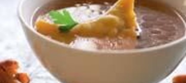 Бульон с ушками из лесных грибов