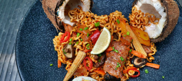 Тайская лапша со свининой