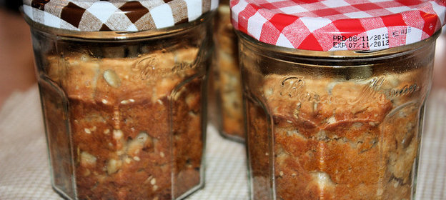 Зерновые булочки из творожного теста в банках