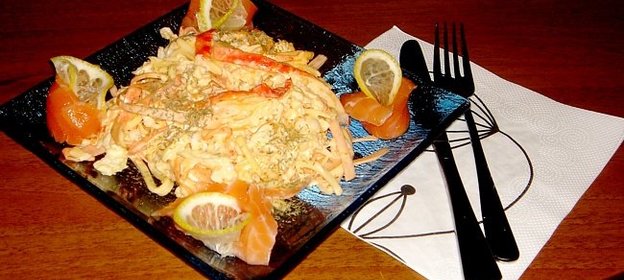 Уха с пельменями