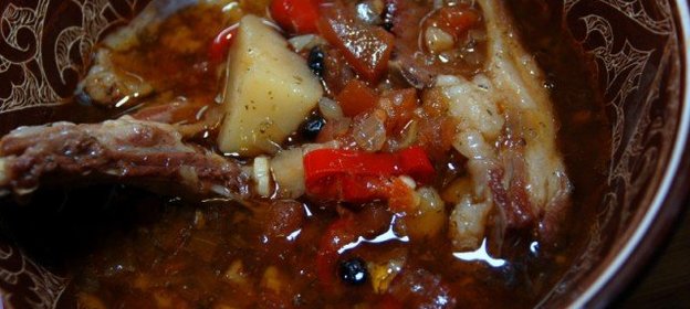 «Баранинка в бульоне, и шесть …»