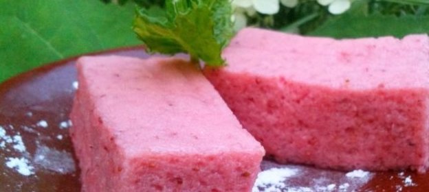 Десерт Клубничные облака