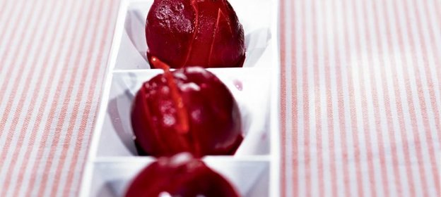 Пряные сливы в маринаде