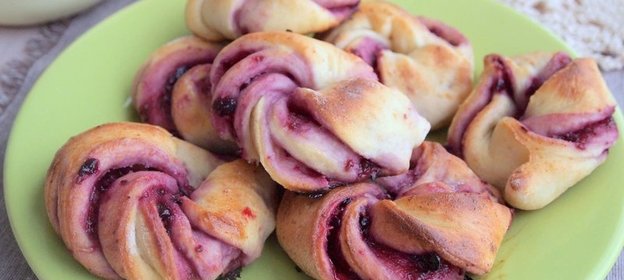 Домашние булочки с джемом: пошаговый рецепт