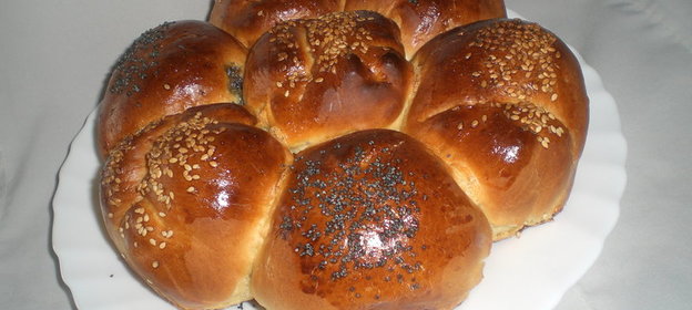 БУЛОЧКИ НА МИНЕРАЛЬНОЙ ВОДЕ С СЫРОМ И ПАШТЕТОМ