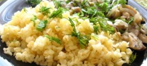 Булгур с вешенками и миндалем