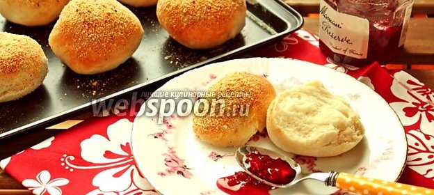 Хлебные булочки с присыпкой