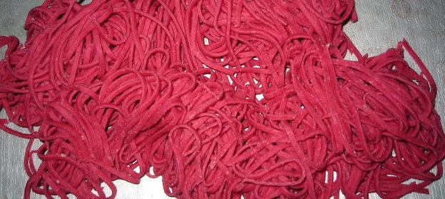 Паста домашняя Розово-свекольная