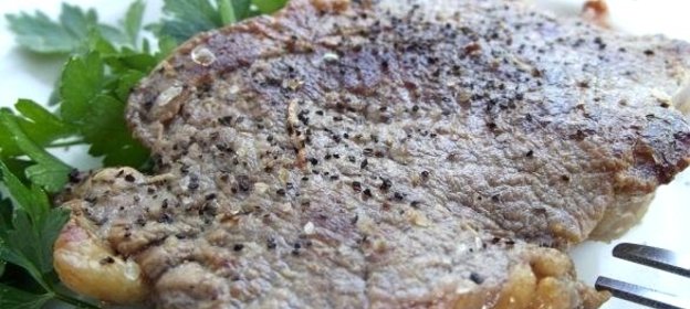Сочный стейк из свинины