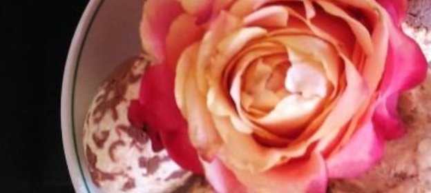 Оладьи с яблоками и изюмом