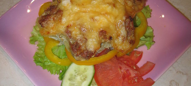 Мясные кексы с картофельной прослойкой