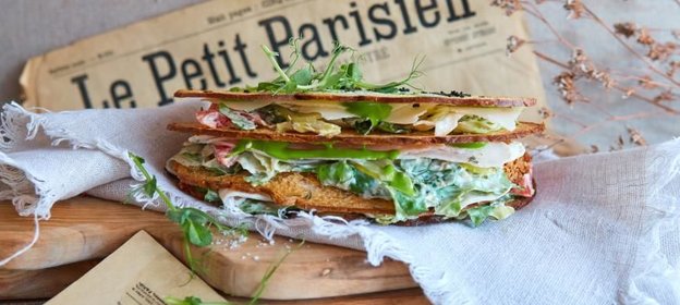 Сэндвич с салатом Цезарь