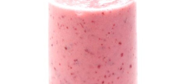 Розовый банановый смузи