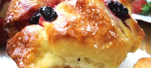 Булочки Ягодные фонтанчики