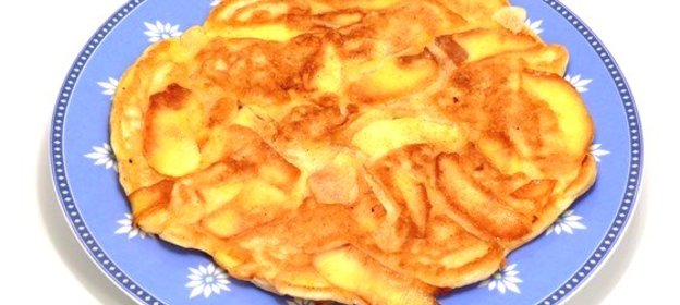 Яблочные оладьи на газированной воде