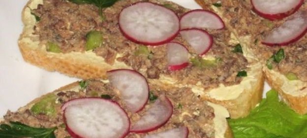 Бульон с курятиной и грибами