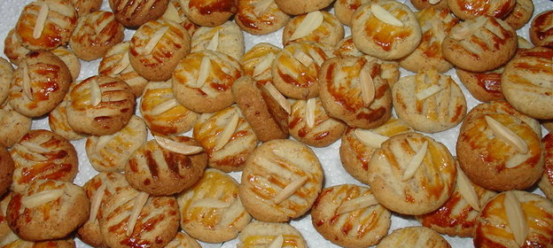 Рождественское печенье „Марципановые пуговки