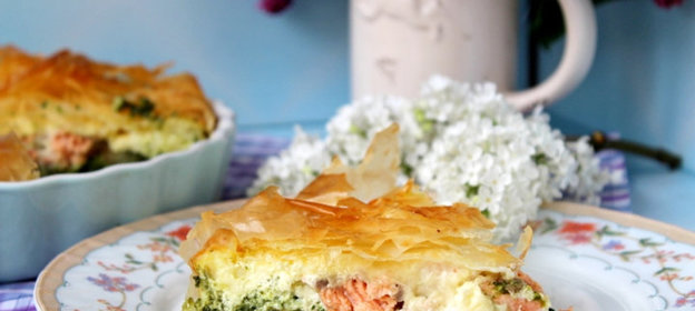 Семга со шпинатом в фило