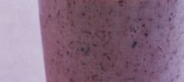 Чернично-йогуртовый смузи (коктейль)