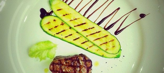 Стейк торнедос с трюфельным маслом