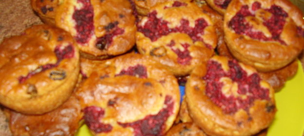 ТВОРОЖНО-МАЛИНОВЫЕ КЕКСЫ