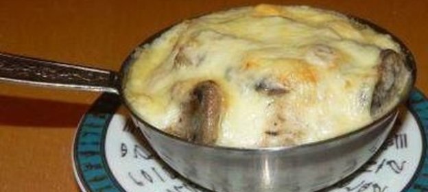 Лепешки с фаршем и брынзой по-гречески