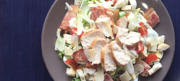 Салат «Цезарь» с курицей