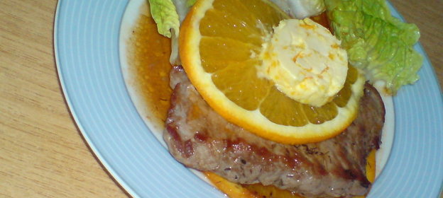 Стейк из телятины с апельсиново-сливочным маслом