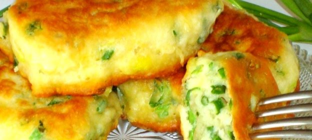 Оладьи с луком на кефире