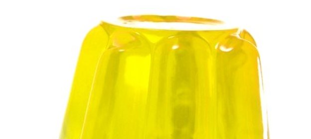 Лимонное желе с цедрой