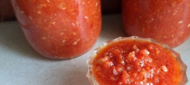 Яичница с чесноком и зеленью