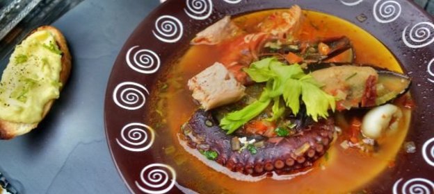 Пицца «Тарантелла» с отварным мясом и говяжьей печенью