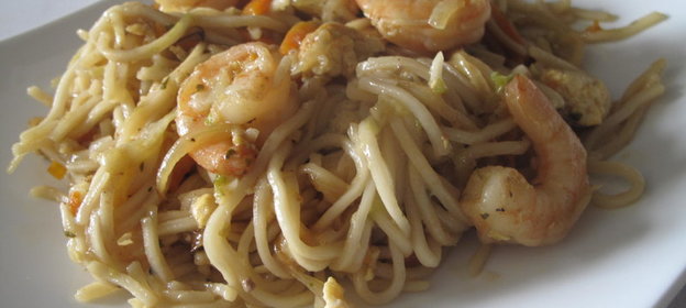 ЖАРЕННАЯ ЛАПША С КРЕВЕТКАМИ И ОВОЩАМИ / egg noodles with shrimps and vegetable / мой вариант