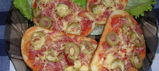 Горячие бутерброды Ленивая пицца с Краковской колбасой ТМ Окраина. Тест-драйв