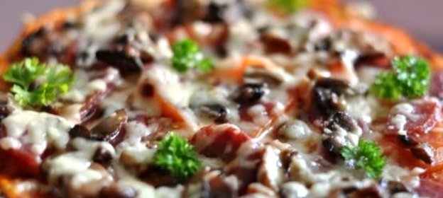 Домашняя пицца на скорую руку