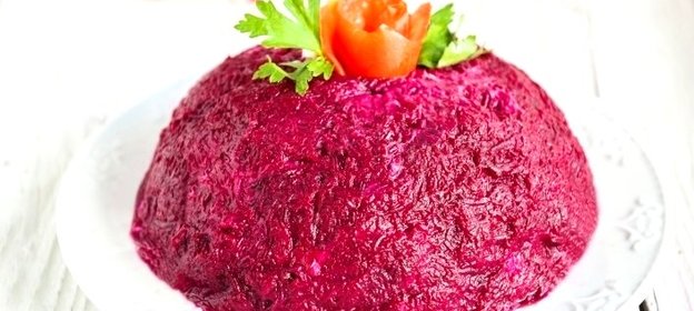 Селедка под шубой с огурцом