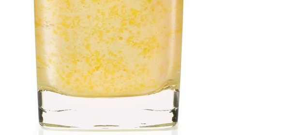 Экзотический смузи из манго с кокосом