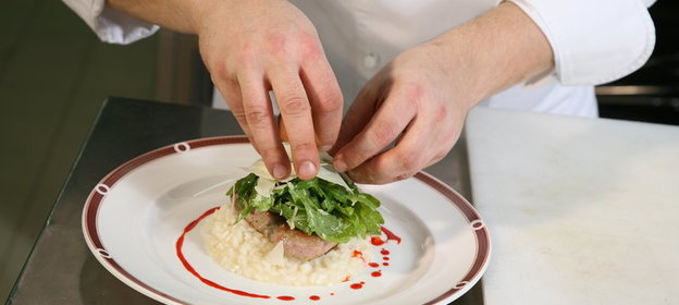 Стейк тунца с ризотто