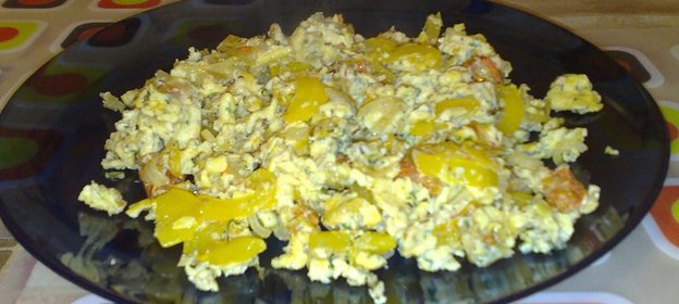 Яичница с помидорами