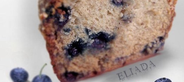 Банановый кекс черникой