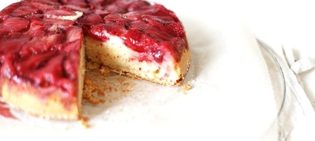 Кекс с земляникой