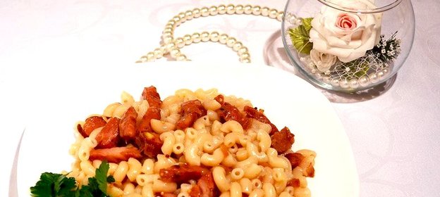 Макароны в горчичном соусе