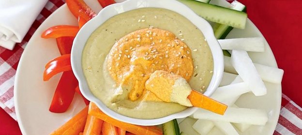 Дип из нута и печеного перца