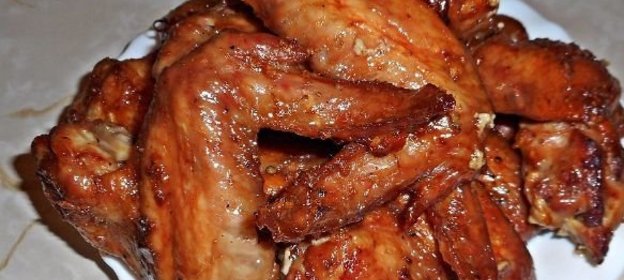 Крылья запеченные, в медово-имбирном маринаде