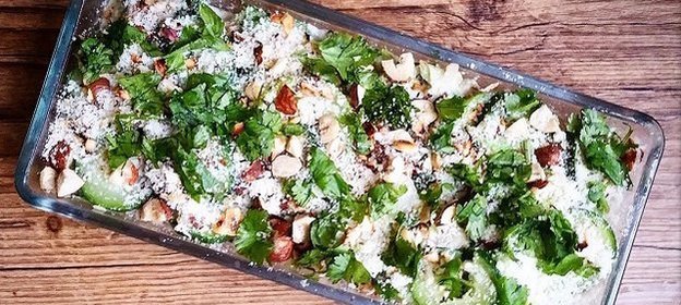 Запеканка из цукини с орехами и кориандром