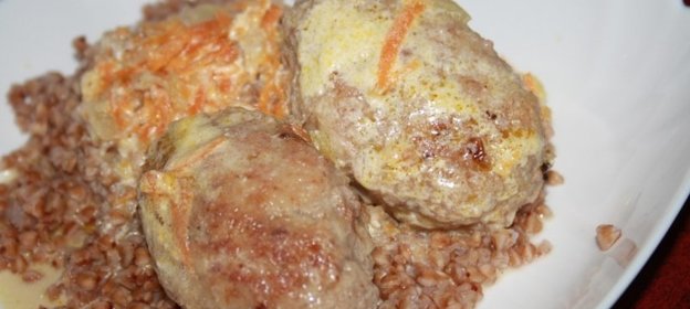 Ленивые голубцы томленые в сметане в чугунке